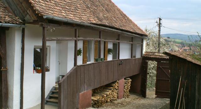 Voyage sur-mesure, Maison rustique sur la colline de Saschiz